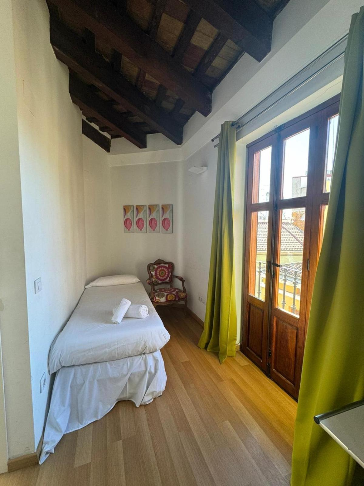 Tossal Valência Exterior foto